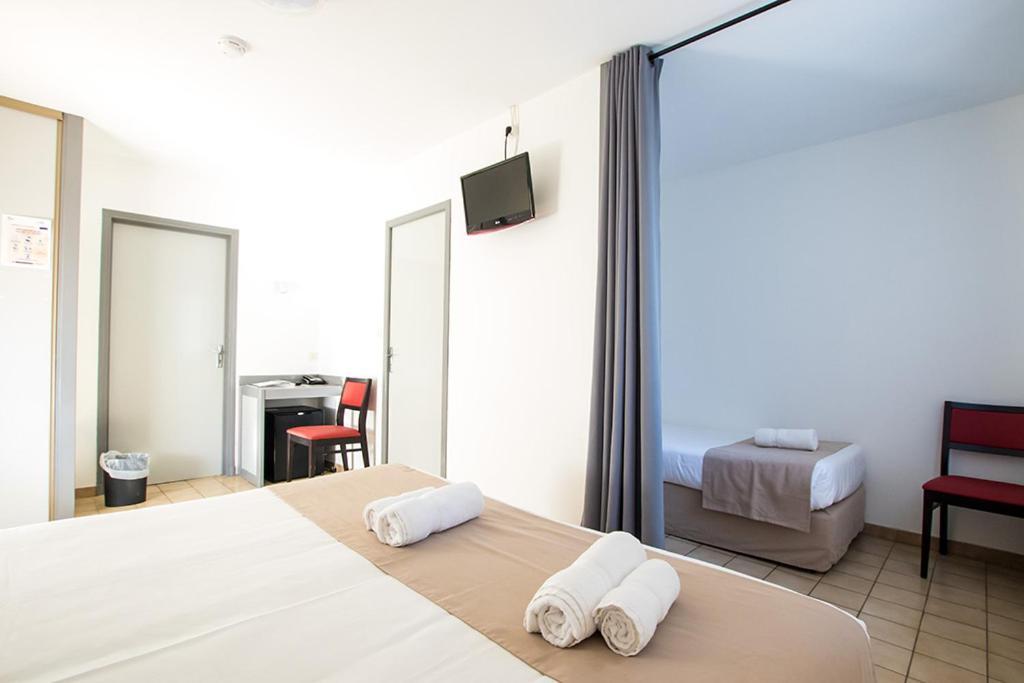 Hotel Du Cros D'Auzon Saint-Maurice-dʼArdèche Eksteriør bilde